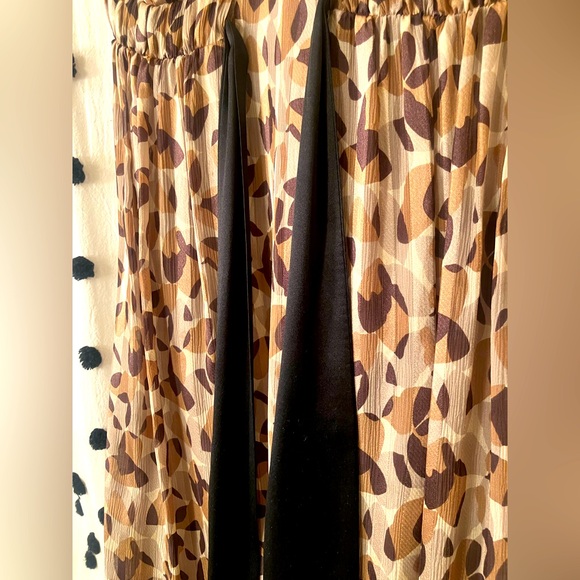 BCBG MAXAZRIA Silk Cocktail Dress animal-like print 🐆 Size 8, (like new!) NYE🥂 - Picture 5 of 16